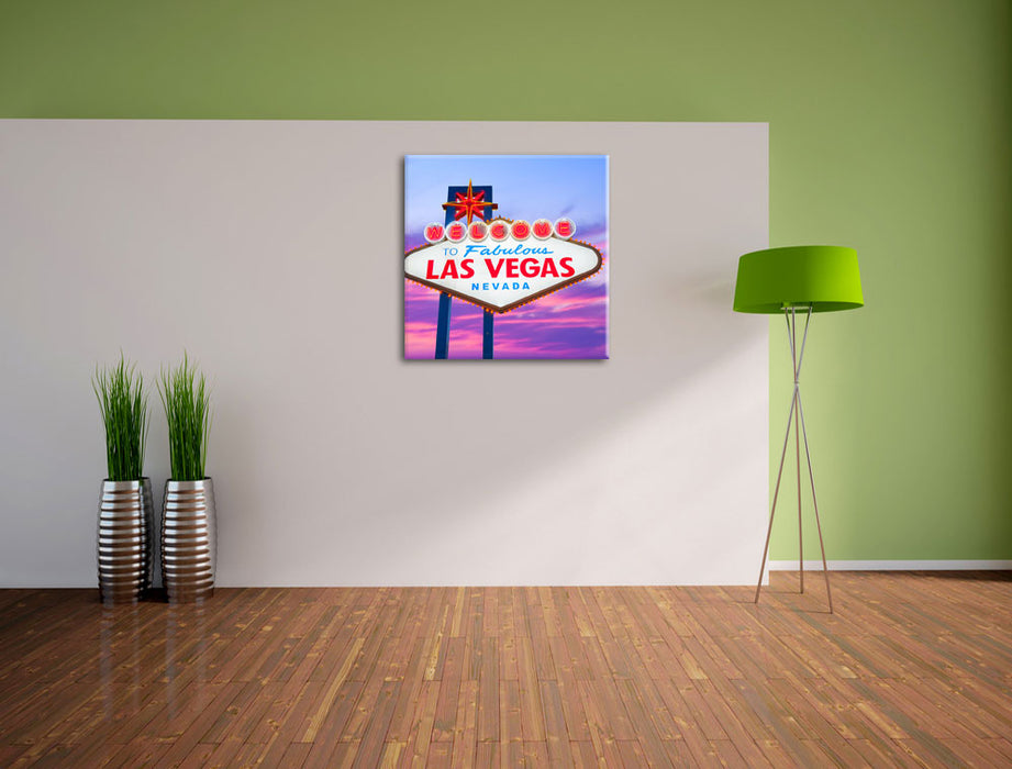 Las Vegas Ortsschild abends Leinwand Quadratisch im Flur