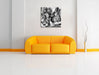 Kuschelnde Löwen B&W Leinwandbild Quadratisch über Sofa