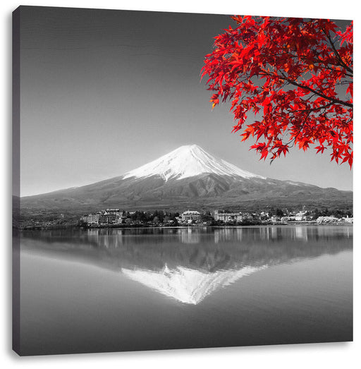 Berg Fujiyama mit herbstlich rotem Baum B&W Detail Leinwanbild Quadratisch
