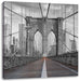 Leere Brooklyn Bridge in New York City B&W Detail Leinwanbild Quadratisch