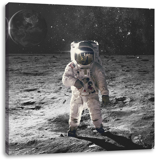 Einsamer Astronaut auf dem Mond B&W Detail Leinwanbild Quadratisch