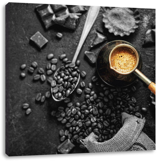 Kaffeebohnen und Schokolade von oben B&W Detail Leinwanbild Quadratisch