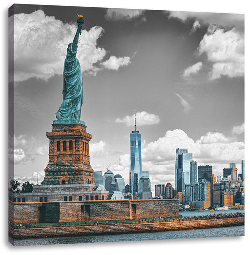 Freiheitsstatue mit New Yorker Skyline B&W Detail Leinwanbild Quadratisch