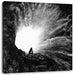 meditierende Frau vor Loch in Galaxie, Monochrome Leinwanbild Quadratisch