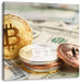 Bitcoins BTC auf Dollarscheinen Leinwandbild Quadratisch