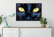 Schwarze Katze mit gelben Augen auf Leinwandbild gerahmt verschiedene Größen im Wohnzimmer
