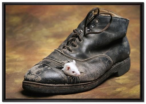 Maus in schwarzem Schuh auf Leinwandbild gerahmt Größe 100x70