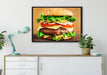 Köstlicher Burger auf Holztisch auf Leinwandbild gerahmt verschiedene Größen im Wohnzimmer