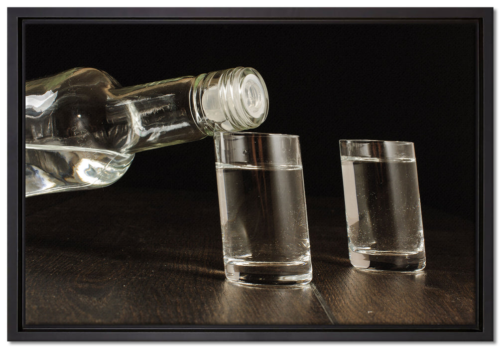 Vodka wird eingeschenkt auf Leinwandbild gerahmt Größe 60x40