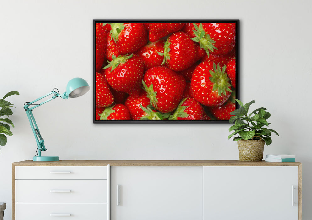 Leckere frische Erdbeeren auf Leinwandbild gerahmt verschiedene Größen im Wohnzimmer