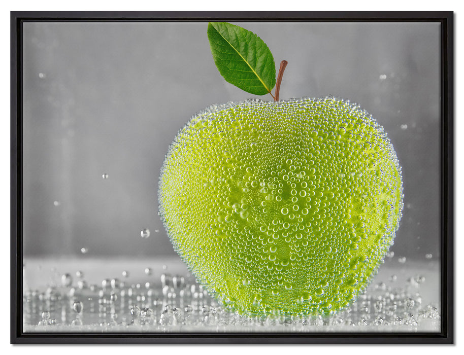 Grüner leckerer Apfel im Wasser auf Leinwandbild gerahmt Größe 80x60
