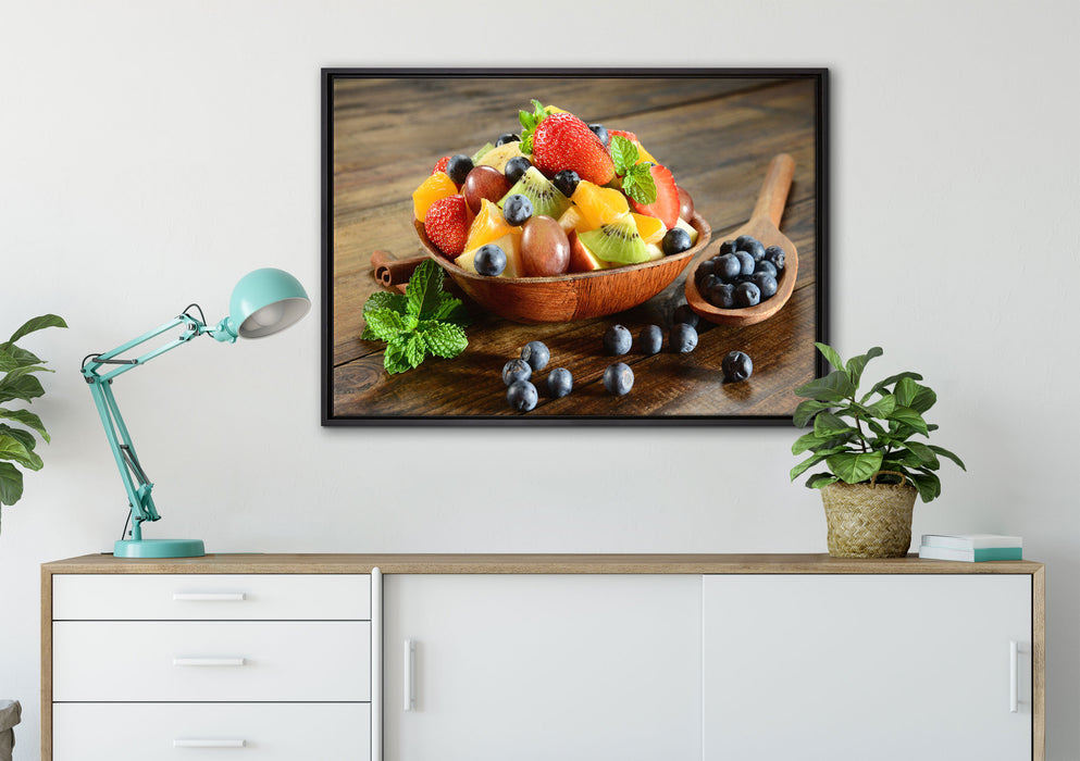 Schale voll mit frischem Obst auf Leinwandbild gerahmt verschiedene Größen im Wohnzimmer