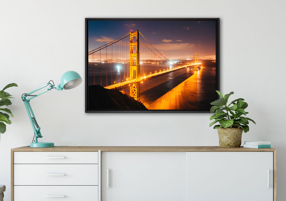 Golden Gate Bridge bei Nacht auf Leinwandbild gerahmt verschiedene Größen im Wohnzimmer