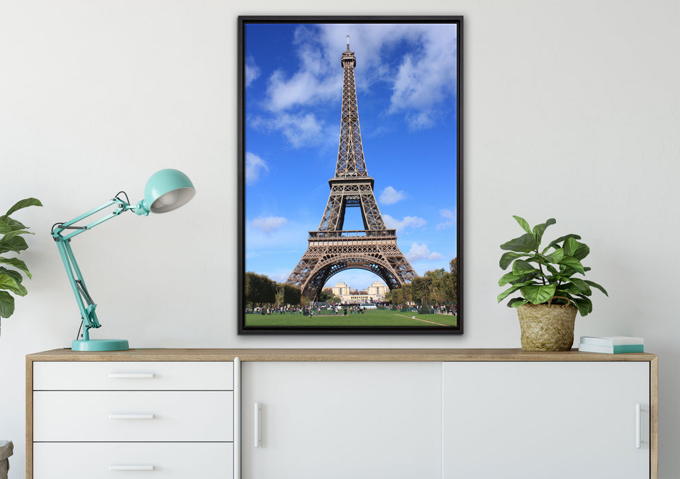 Eifelturm Paris auf Leinwandbild gerahmt verschiedene Größen im Wohnzimmer