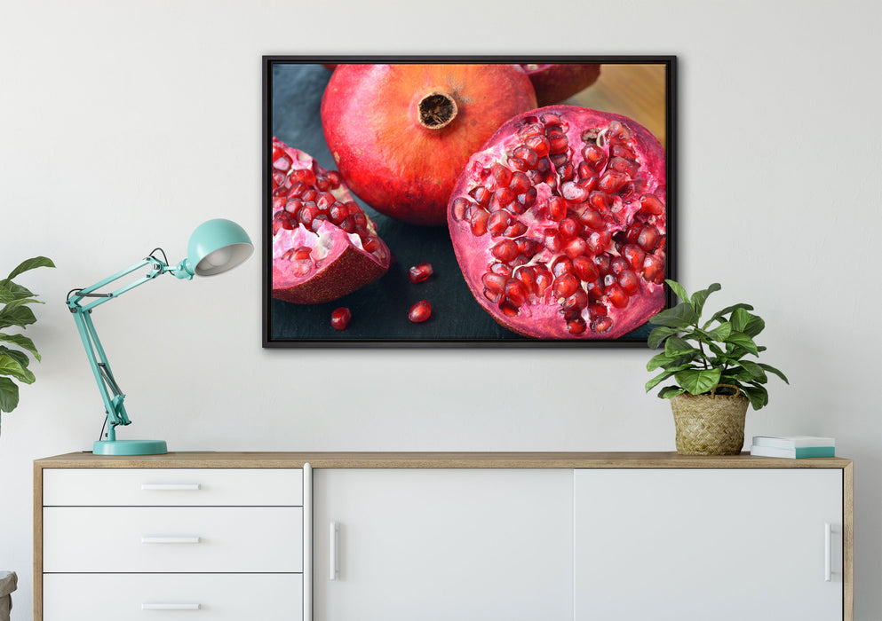 Granatapfel auf Leinwandbild gerahmt verschiedene Größen im Wohnzimmer
