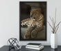 Majestätischer Leopard auf Leinwandbild gerahmt mit Kirschblüten