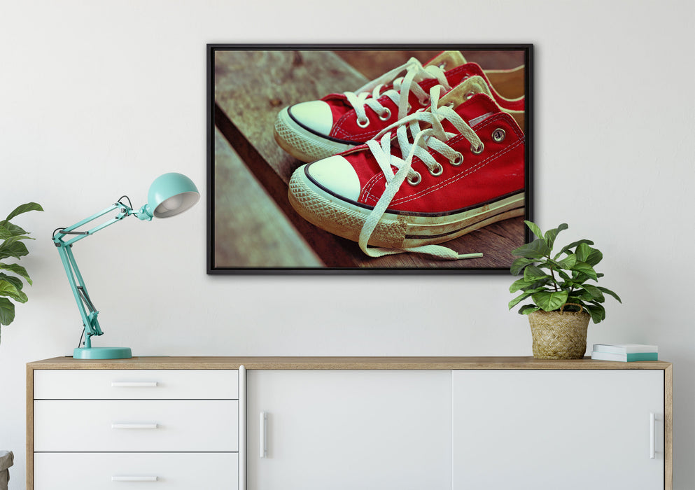 Coole Rote Schuhe auf Leinwandbild gerahmt verschiedene Größen im Wohnzimmer