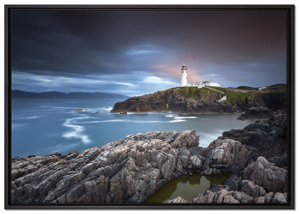 Leuchtturm im Meer auf Leinwandbild gerahmt Größe 100x70