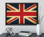Großbritannien Flagge auf Leinwandbild gerahmt mit Kirschblüten