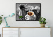 Kaffe mit Kännchen auf Leinwandbild gerahmt verschiedene Größen im Wohnzimmer