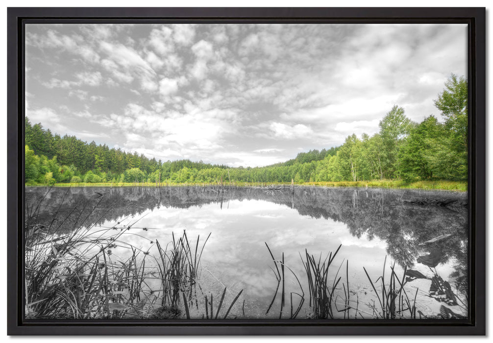 traumhafter See in grünem Wald auf Leinwandbild gerahmt Größe 60x40