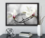 Magnolienblüten auf Leinwandbild gerahmt mit Kirschblüten