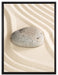 Stein im Sandmuster auf Leinwandbild gerahmt Größe 80x60