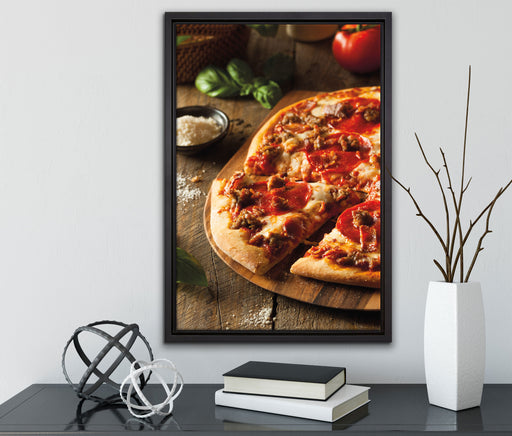 Pizza Käse Salamipizza auf Leinwandbild gerahmt mit Kirschblüten