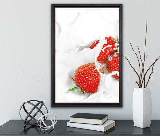 Erdbeeren Erdbeermilch auf Leinwandbild gerahmt mit Kirschblüten
