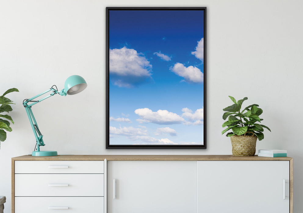 Wolken am blauen Himmel auf Leinwandbild gerahmt verschiedene Größen im Wohnzimmer