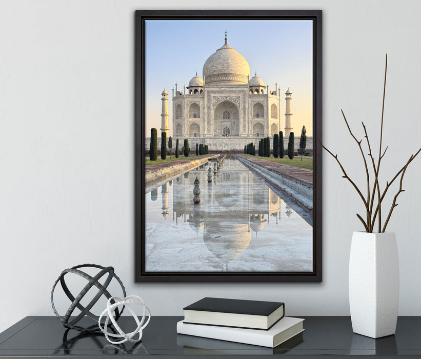 Taj Mahal auf Leinwandbild gerahmt mit Kirschblüten