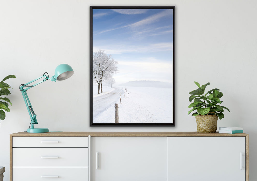 Baum im Schnee auf Leinwandbild gerahmt verschiedene Größen im Wohnzimmer