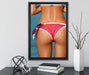 Sexy Po auf Leinwandbild gerahmt mit Kirschblüten