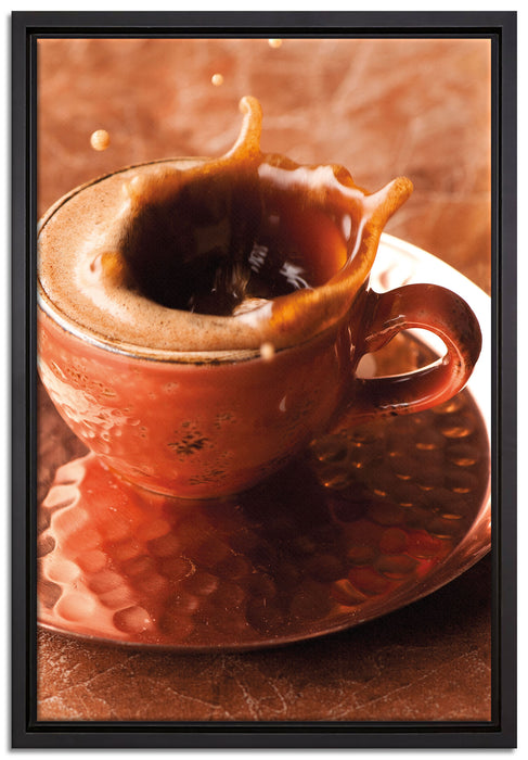 Kaffee spritzt aus Tasse auf Leinwandbild gerahmt Größe 60x40