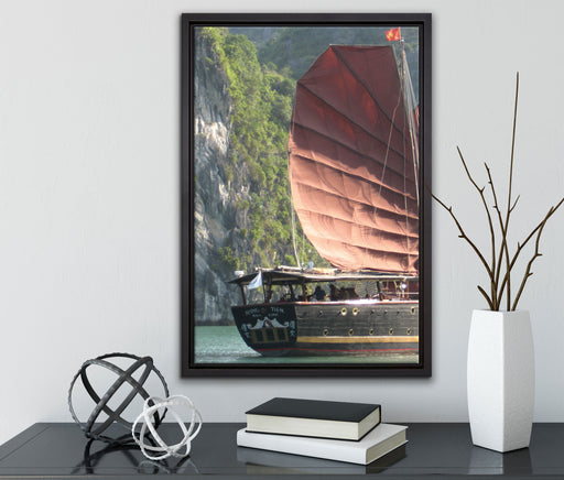 Segelschiff im Sonnenuntergang auf Leinwandbild gerahmt mit Kirschblüten