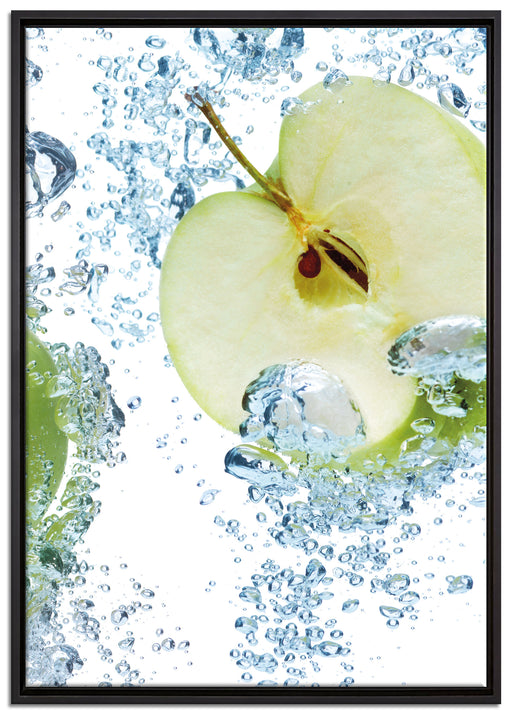 Frische Apfelscheiben im Wasser auf Leinwandbild gerahmt Größe 100x70