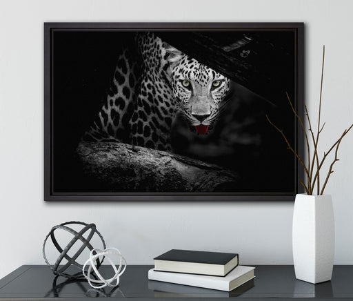 Neugieriger Gepard auf Leinwandbild gerahmt mit Kirschblüten