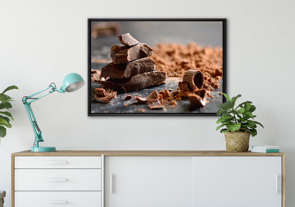 Dunkle Schokoladenraspeln auf Leinwandbild gerahmt verschiedene Größen im Wohnzimmer