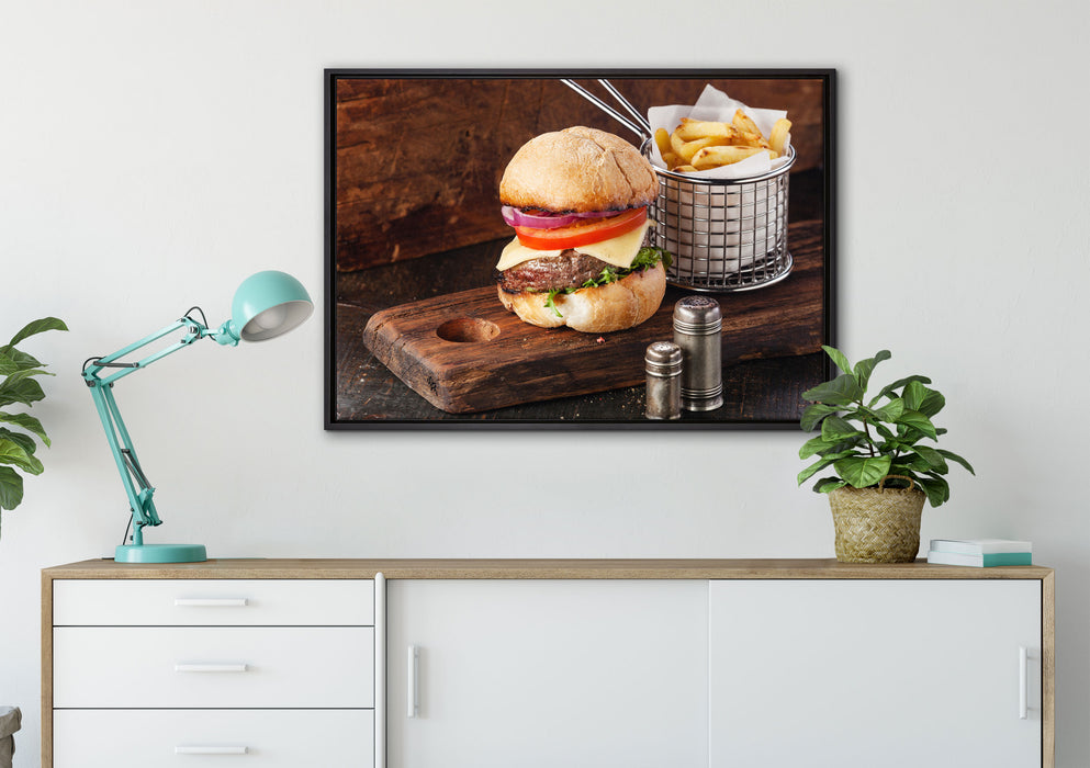 Cheesburger mit Pommes auf Leinwandbild gerahmt verschiedene Größen im Wohnzimmer