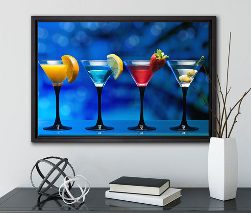 Vier Martinis auf Leinwandbild gerahmt mit Kirschblüten