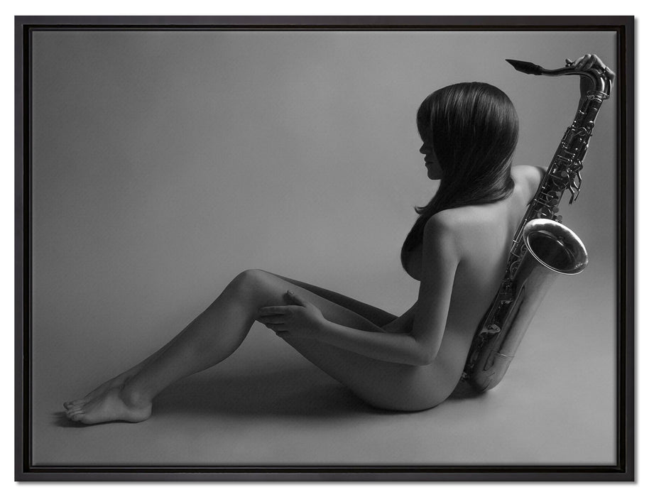 Attraktive Frau mit Saxophone auf Leinwandbild gerahmt Größe 80x60