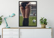 Frauenpo im Fußballtrikot auf Leinwandbild gerahmt verschiedene Größen im Wohnzimmer