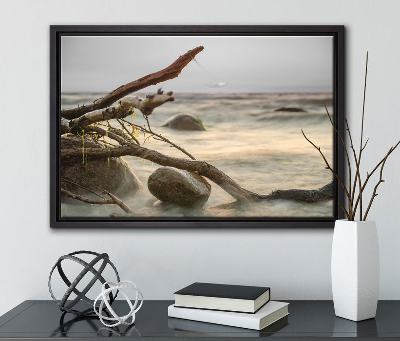 Ruhige See im Nebel auf Leinwandbild gerahmt mit Kirschblüten