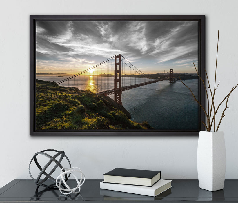 Golden Gate Bridge auf Leinwandbild gerahmt mit Kirschblüten