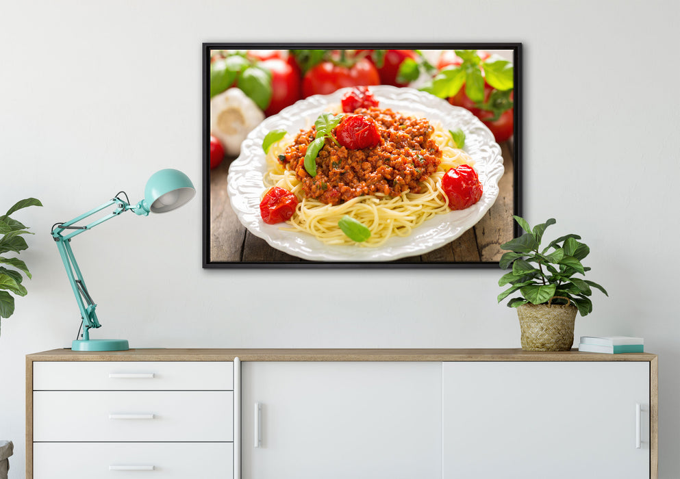 Spaghetti Bolognese auf dem Teller auf Leinwandbild gerahmt verschiedene Größen im Wohnzimmer