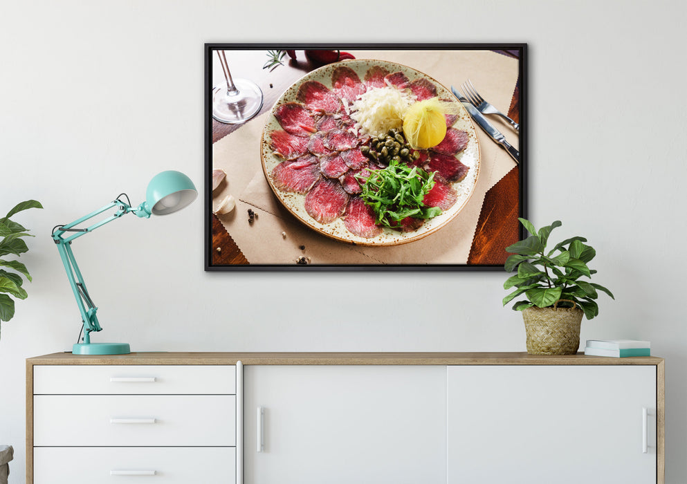 appetitliches Carpaccio auf Leinwandbild gerahmt verschiedene Größen im Wohnzimmer