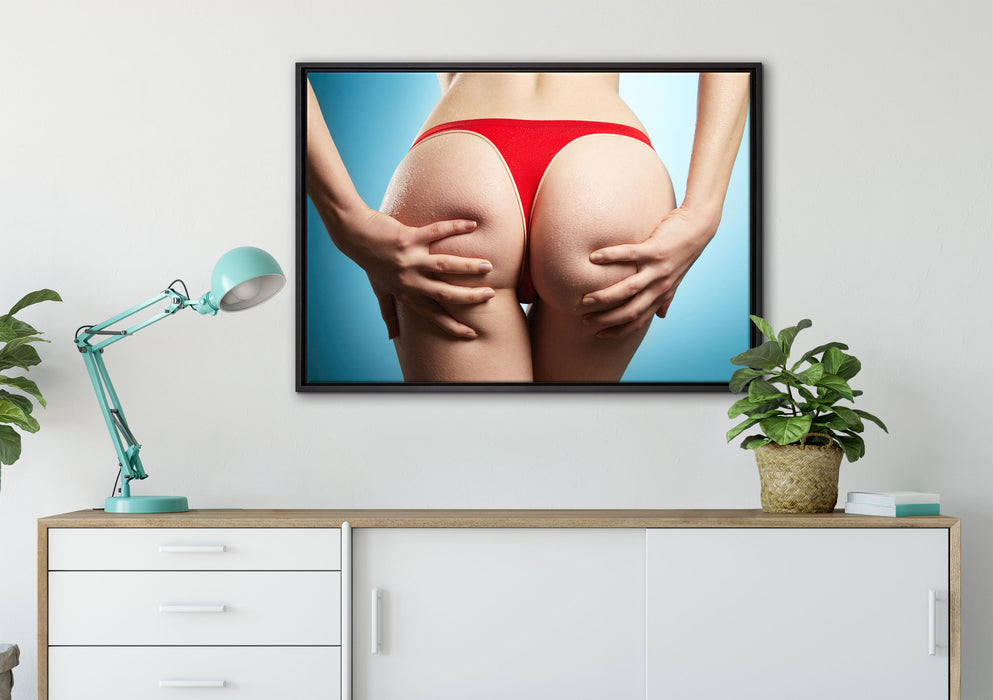 sexy Frauenpo in rotem String auf Leinwandbild gerahmt verschiedene Größen im Wohnzimmer