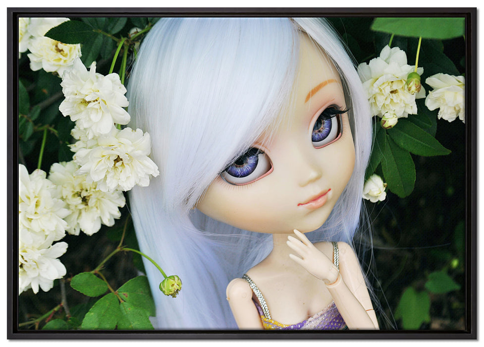 Püppchen im Blumenstrauch auf Leinwandbild gerahmt Größe 100x70