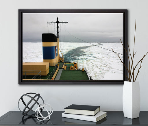 riesiges Schiff in Eisdecke auf Leinwandbild gerahmt mit Kirschblüten