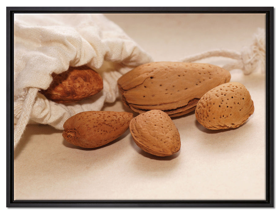 köstliche Nüsse auf Leinwandbild gerahmt Größe 80x60
